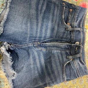 2 pair of AE 90’s boyfriend shorts sz 000, brand new last summer